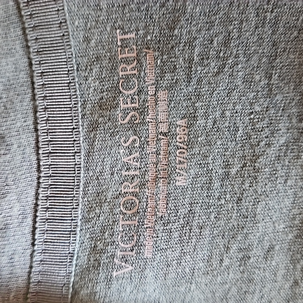 NWOT Victoria's Secret Love Sleep shirt sz M - Picture 6 of 9